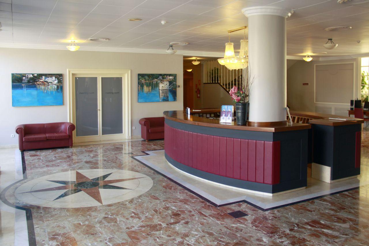 Seth Port Mahon Hotel ภายนอก รูปภาพ