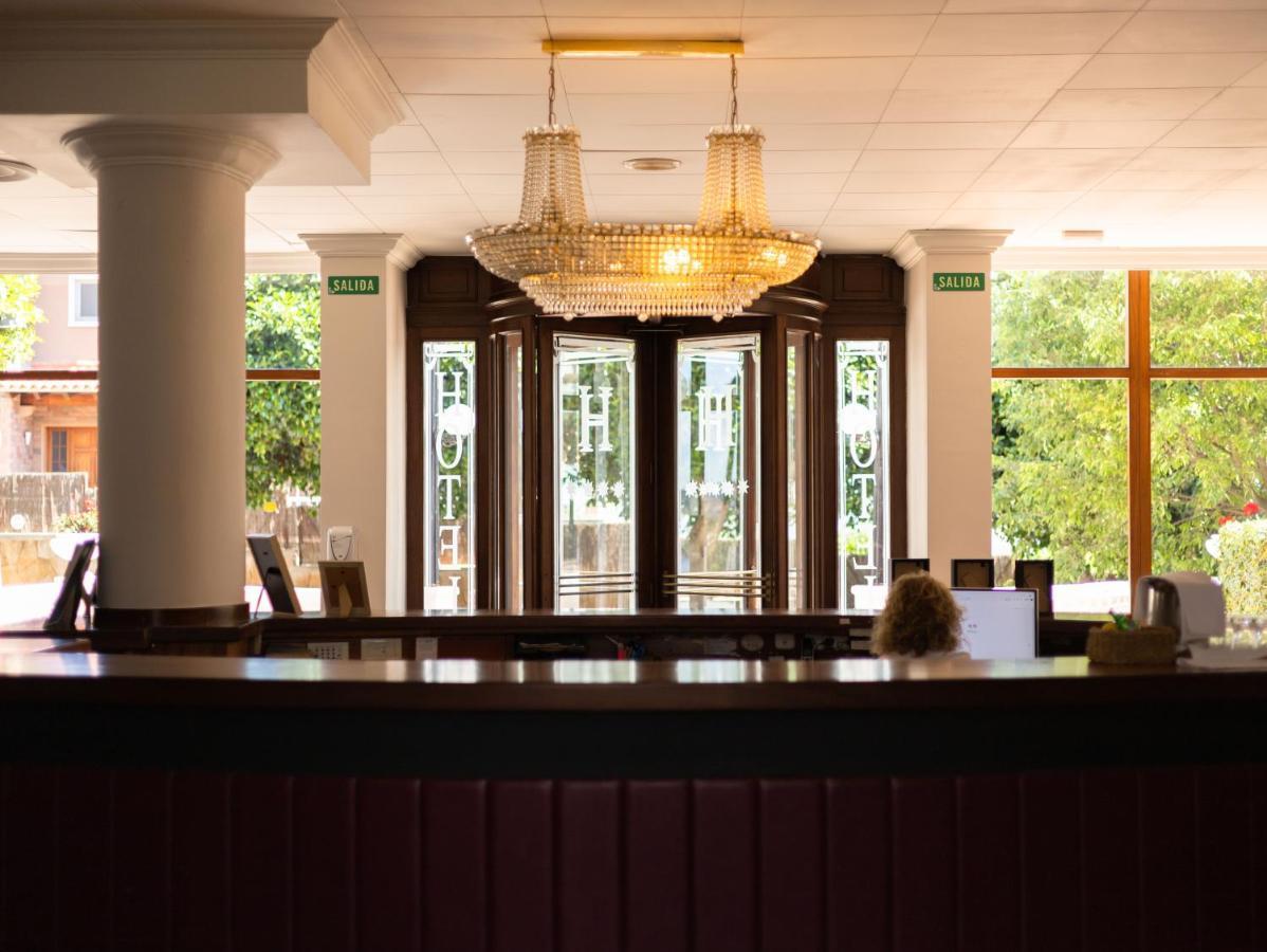 Seth Port Mahon Hotel ภายนอก รูปภาพ