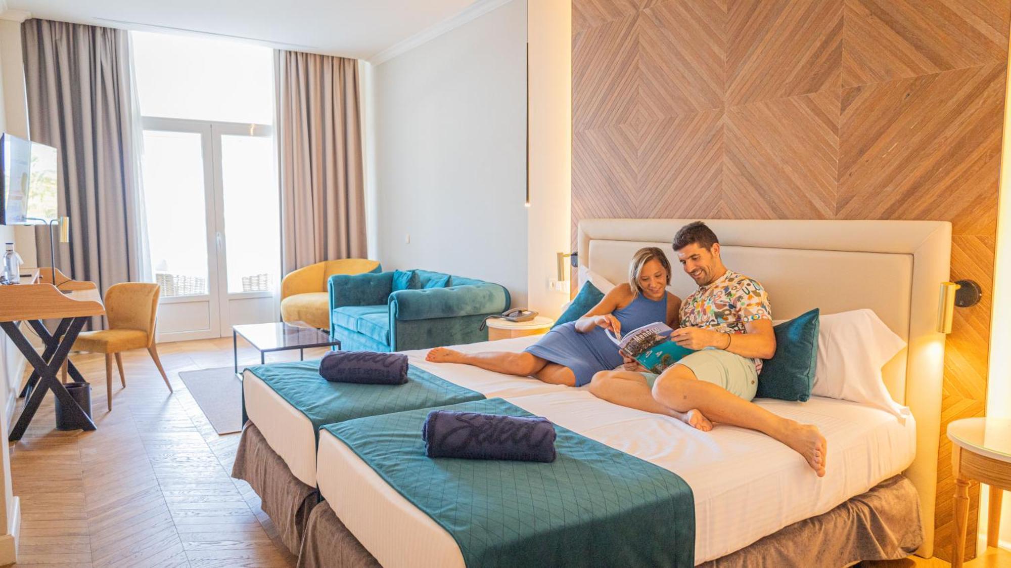 Seth Port Mahon Hotel ภายนอก รูปภาพ