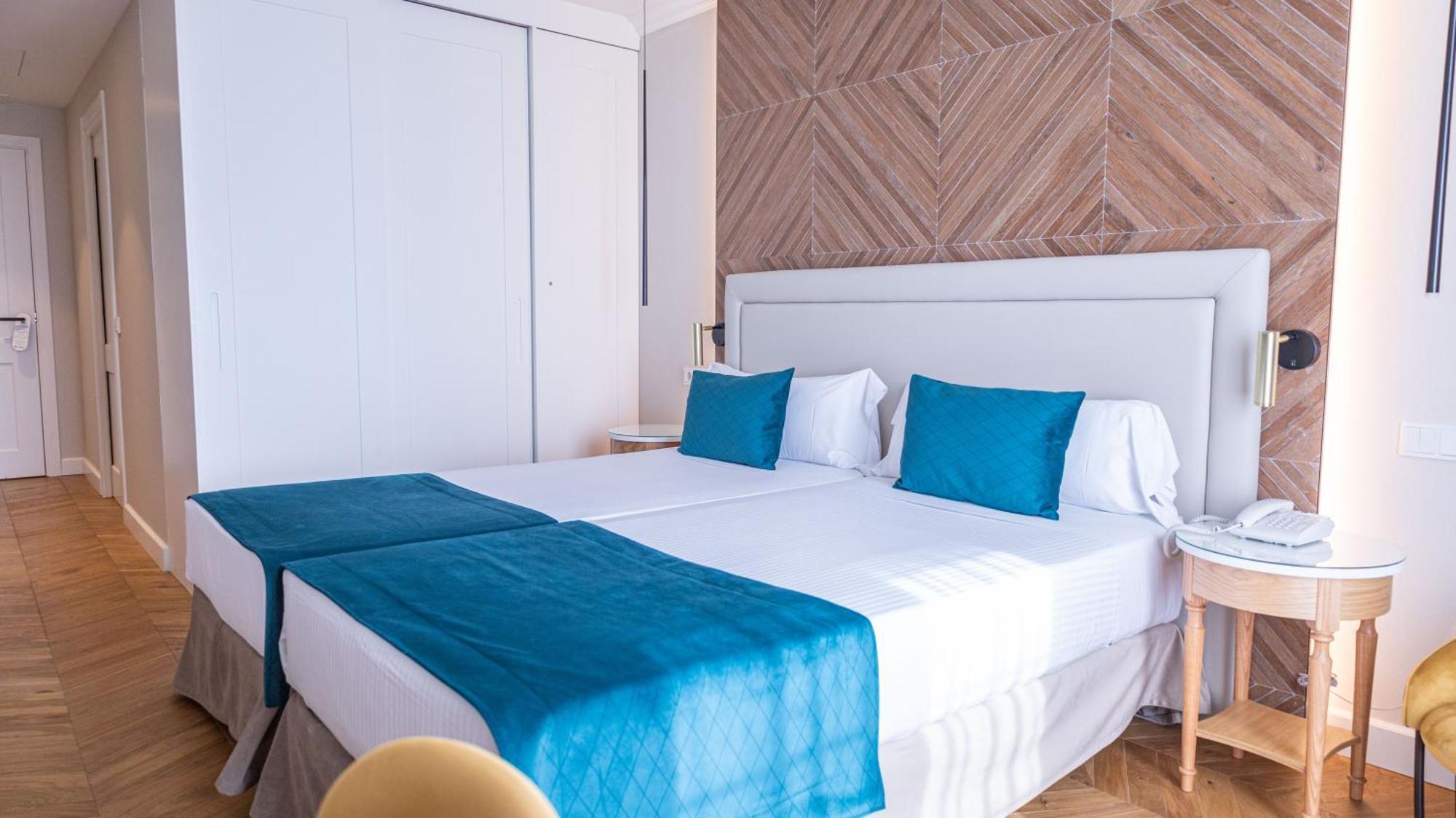 Seth Port Mahon Hotel ภายนอก รูปภาพ