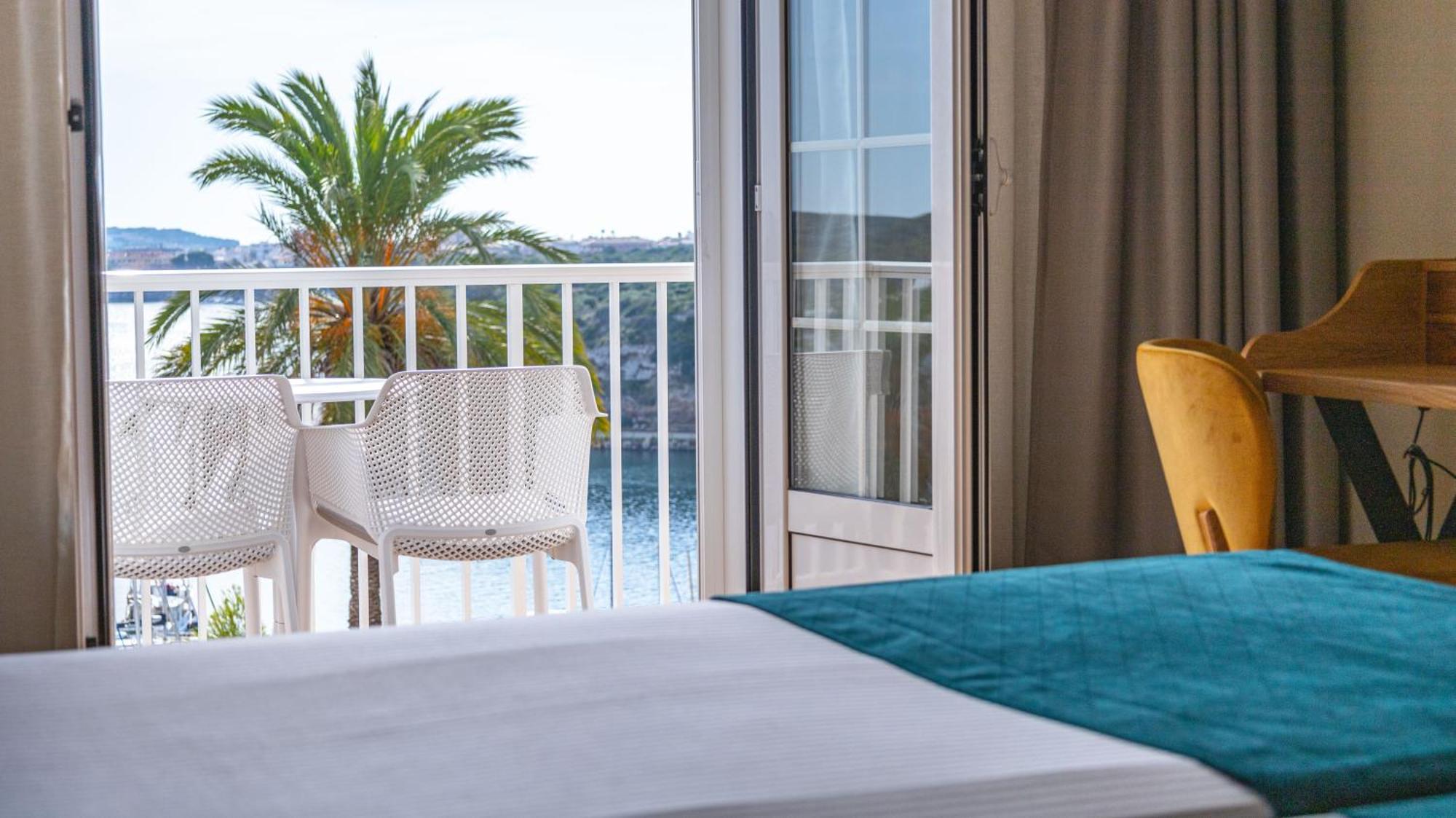 Seth Port Mahon Hotel ภายนอก รูปภาพ