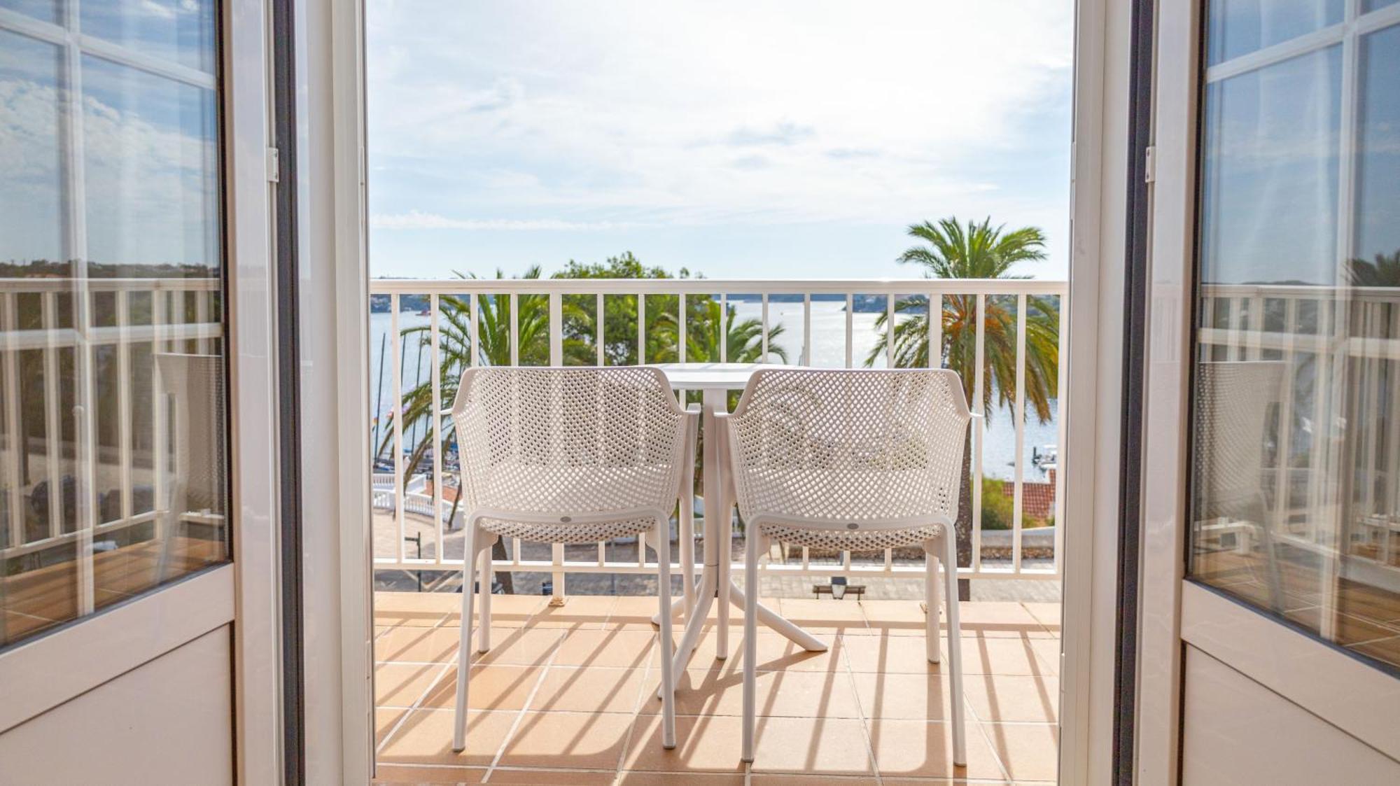Seth Port Mahon Hotel ภายนอก รูปภาพ